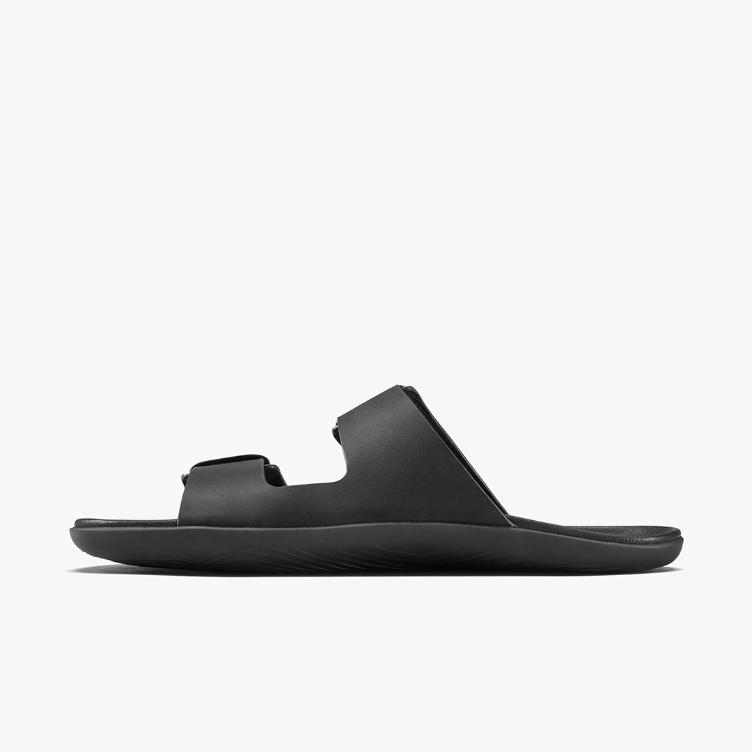 Keytop Sandal Slide — OEM barefoot recovery slide, single wide strap, soft-grip rubber sole, 4mm stack height, 0mm drop