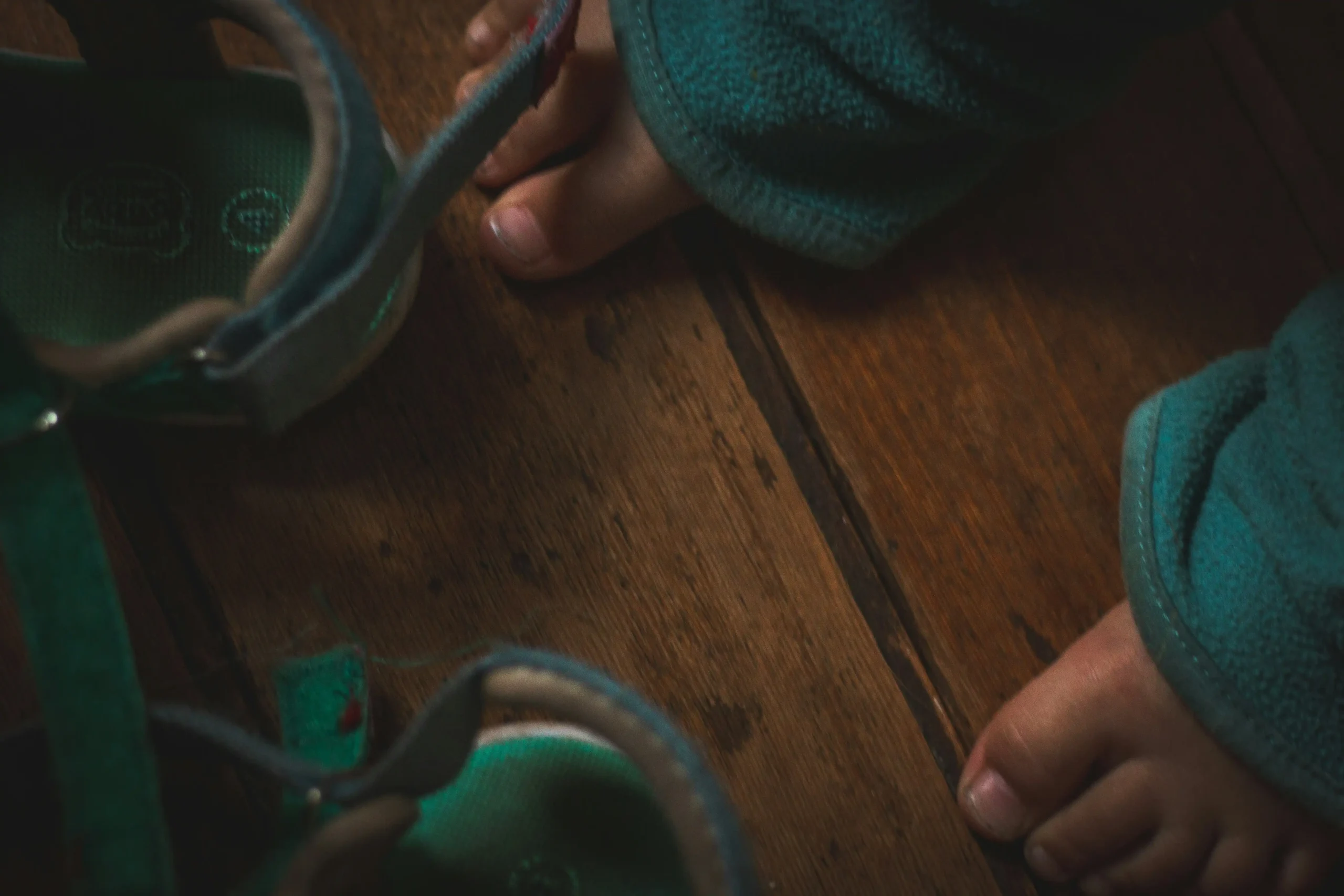 Subject: Barefoot Sandals: Landed